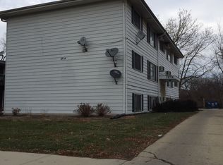 1874 Mark Ave APT 2, Elgin, IL 60123