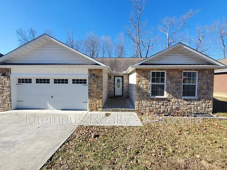 306 Joshua Landing Ct — Photo 2