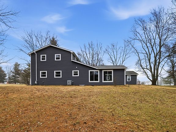 2nd image of 24500 Jerkwater Rd