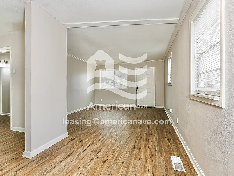 339555_006_dining_room_13649524.jpg