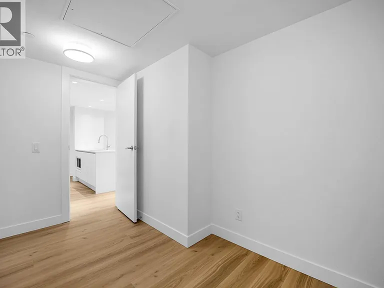 908 Quayside Dr — Photo 19
