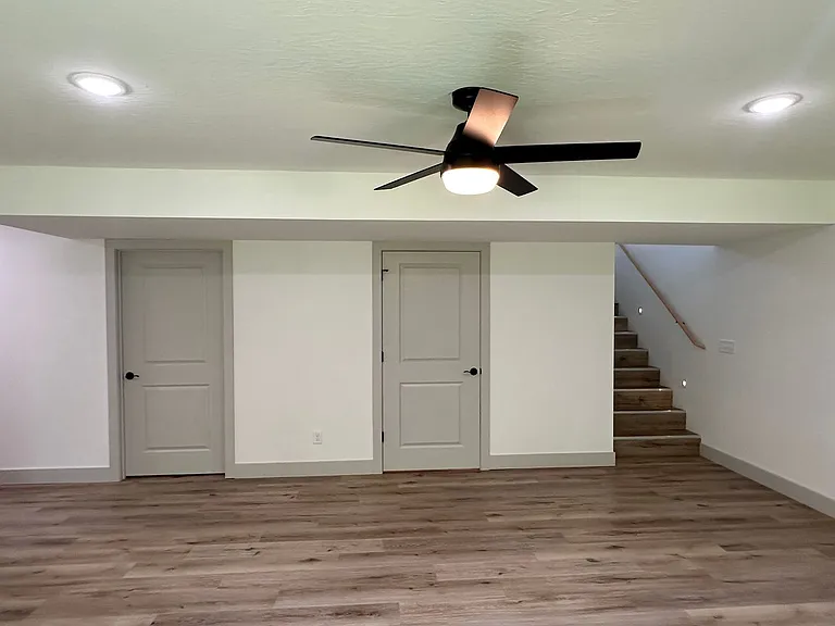 165 Mesa Dr — Photo 62