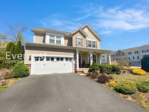 1735 Hudgins Farm Cir Photo 1