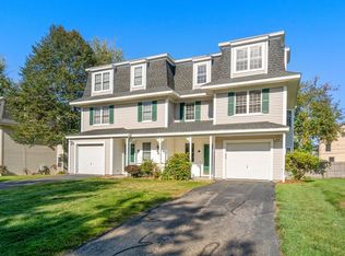 5 Victoria Gdn #B, Framingham, MA 01701
