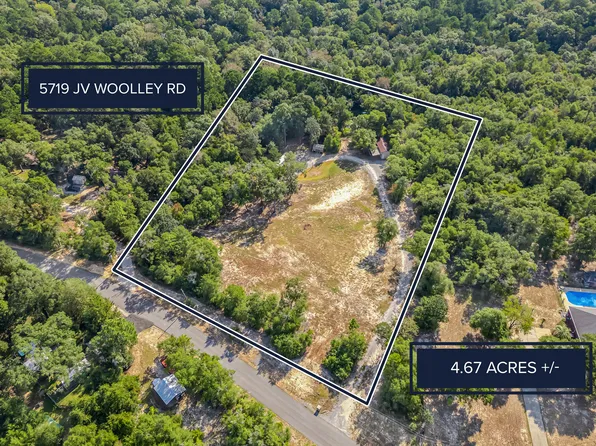 5719 J V Woolley Rd, Crestview, FL 32539