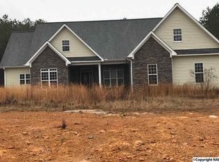 212 Criscoe Rd, Union Grove, AL 35175