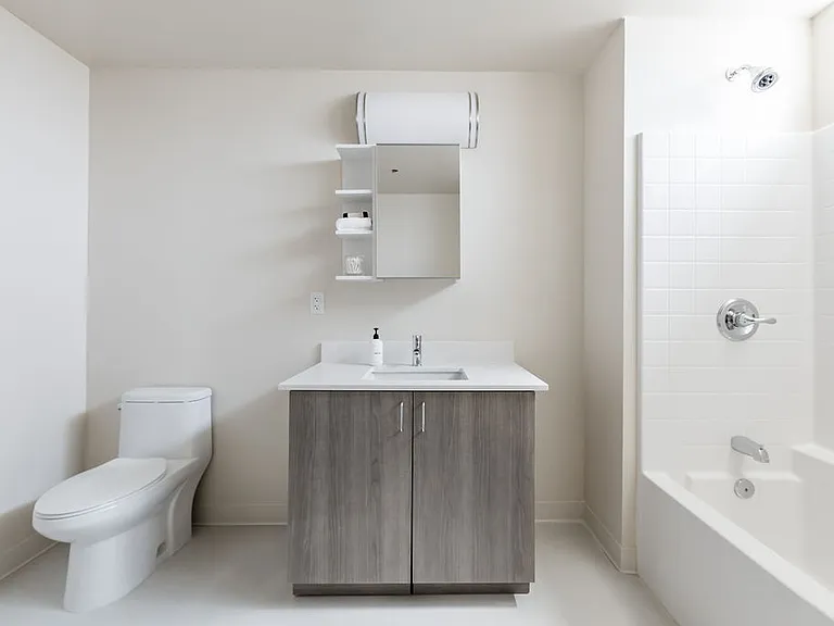 5585 Mildred St — Photo 5