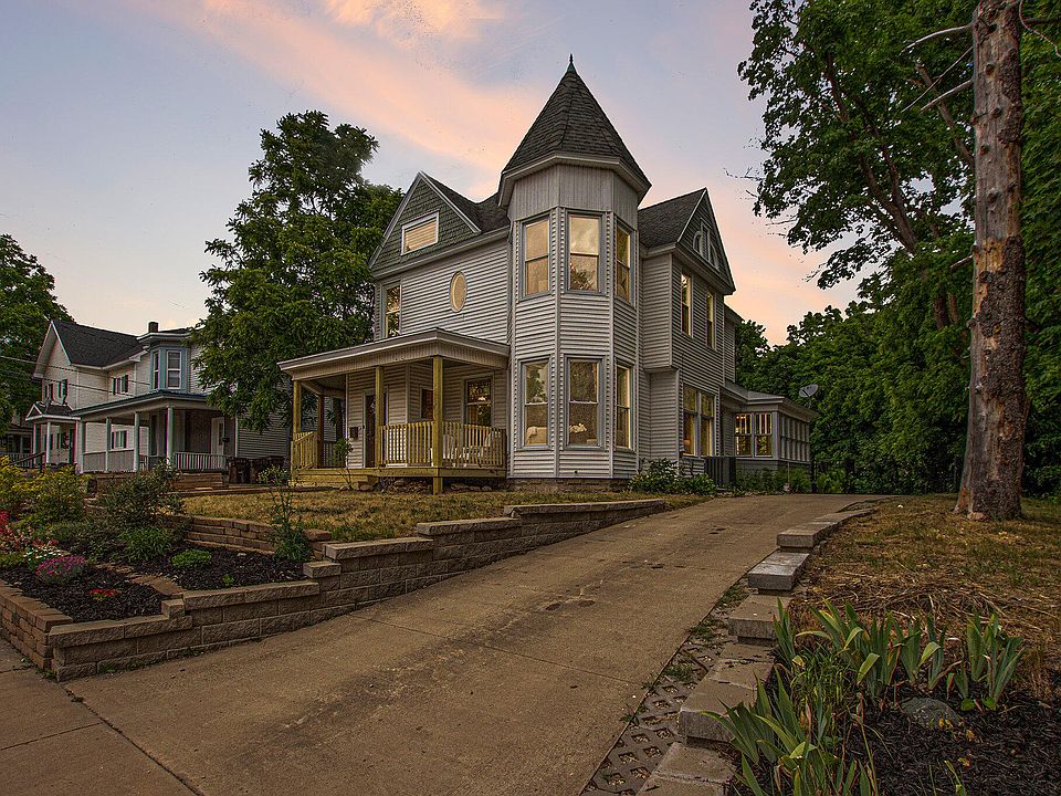 417 Maple St, Big Rapids, MI 49307 Zillow