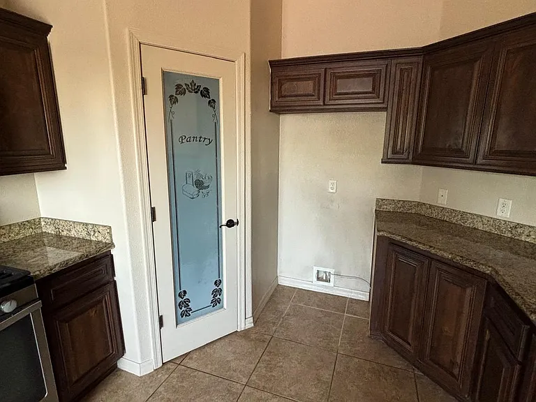 1427 N Avenida Serenidad Ave — Photo 11