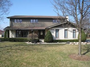 410 N Cardinal Ave, Addison, IL 60101