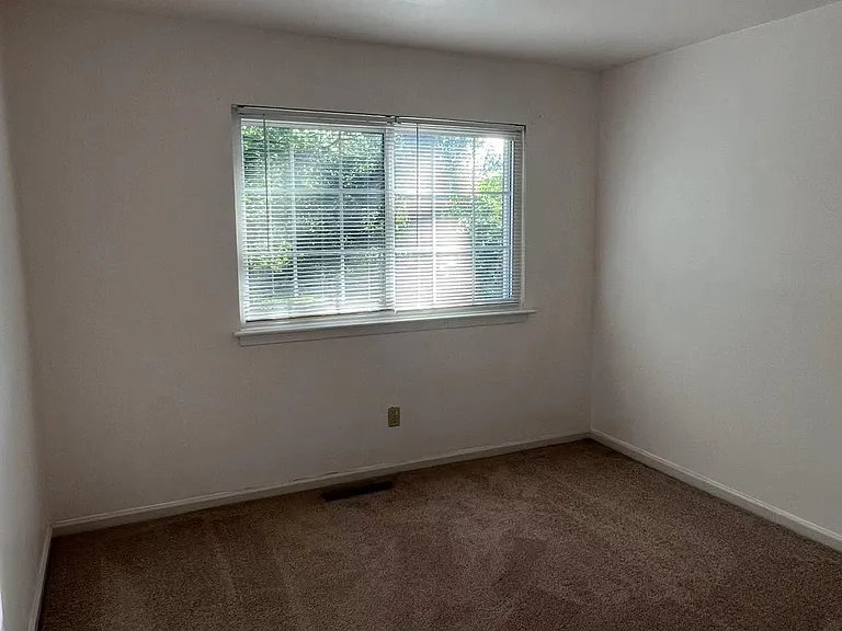 4407 Bennett Ln — Photo 30