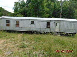 695 Vanhoose Br, River, KY 41254