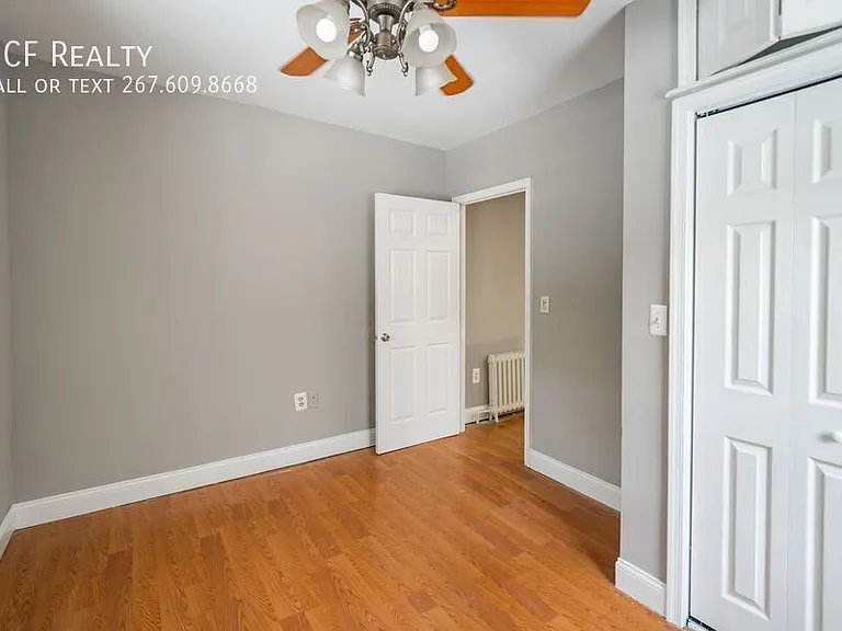 2123 Spring Garden St #1R — Photo 9