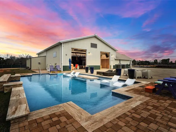 2106 Lawrence Road, Kemah, TX 77565