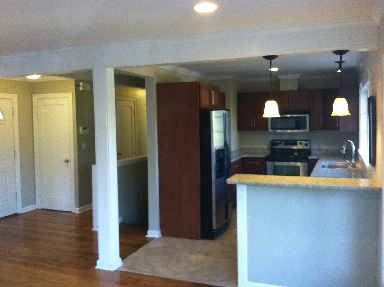 5 bed, 2500 sqft, $4,750 — Photo 4
