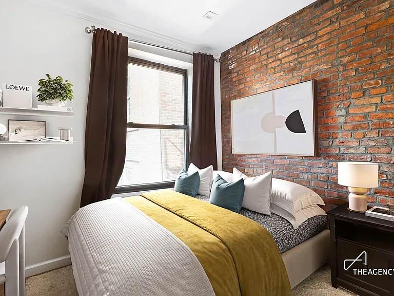 306 E 15th St #4R — Photo 3
