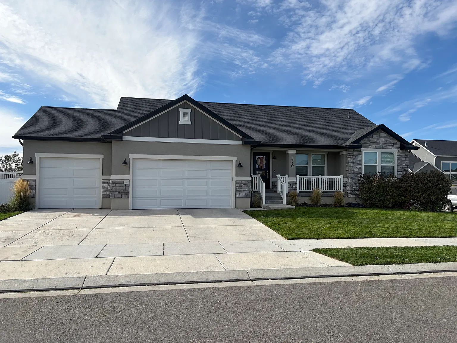 5 bed, 2800 sqft, $2,695 — Photo 1