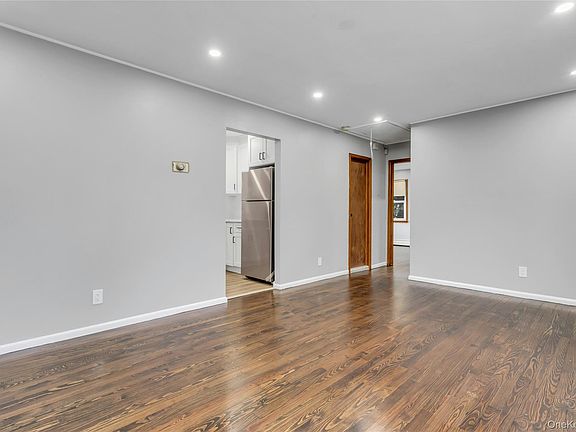5th image of 26 Woodland Street