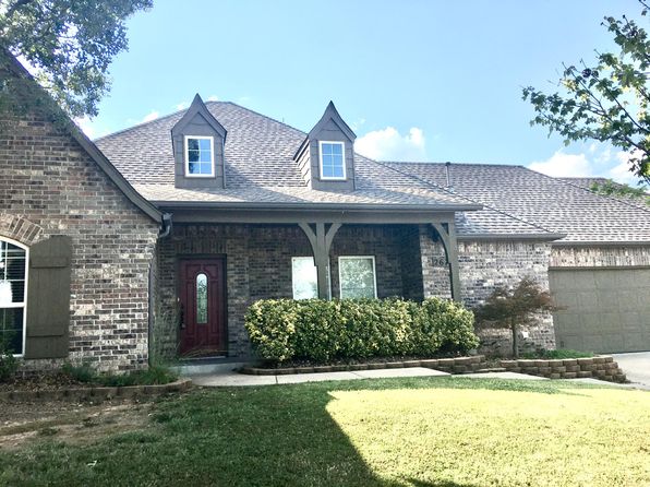 2674 Woodstone Dr