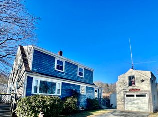 36 Knowlton Ave, Owls Head, ME 04854
