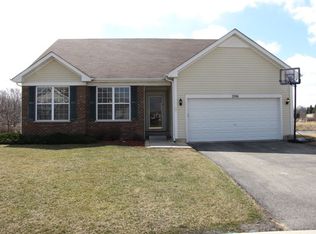 2746 Cranston Cir, Yorkville, IL 60560