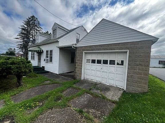 2nd image of 807 S Saint Marys St