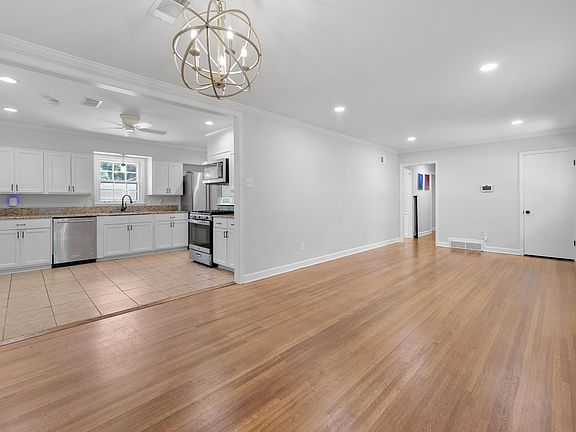 3rd image of 311 Avon Rd