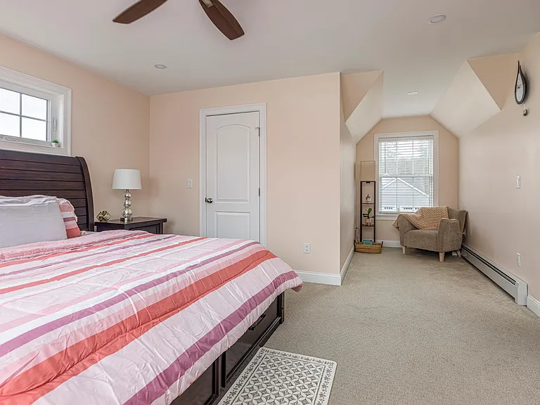 11 Dylan Dr — Photo 17