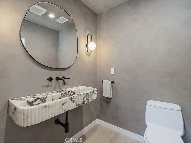 2200 Mantis Ave — Photo 13