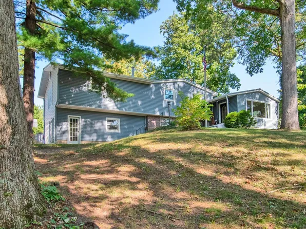 11818 N Roanoke Rd, Roanoke, IN 46783