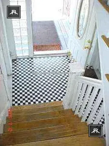 2 bed, 1.0 bath, $2,900 — Photo 2