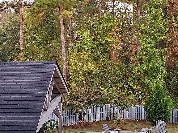 4th image of 886 Leyland Ln