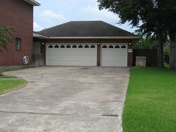 3 car garage