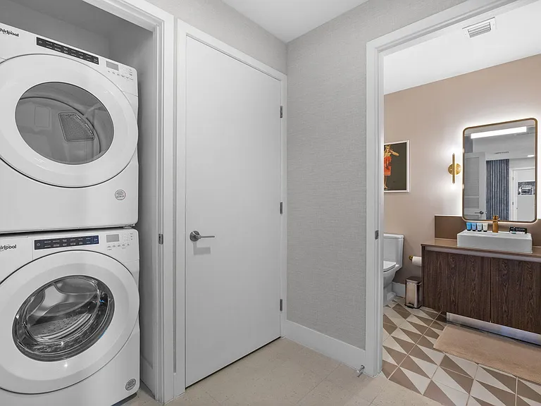 Washer/Dryer