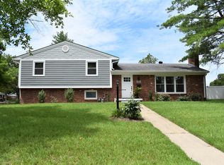 4002 Roselawn Ave, Columbus, IN 47203