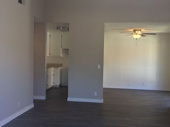 5th image of 2937 Unicornio St APT B