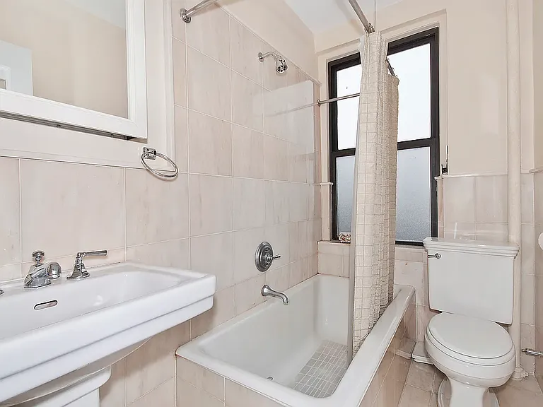 134 W 93rd St #8C — Photo 7