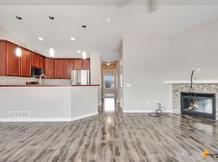 1584 Northbluff Dr, Anchorage, AK 99501