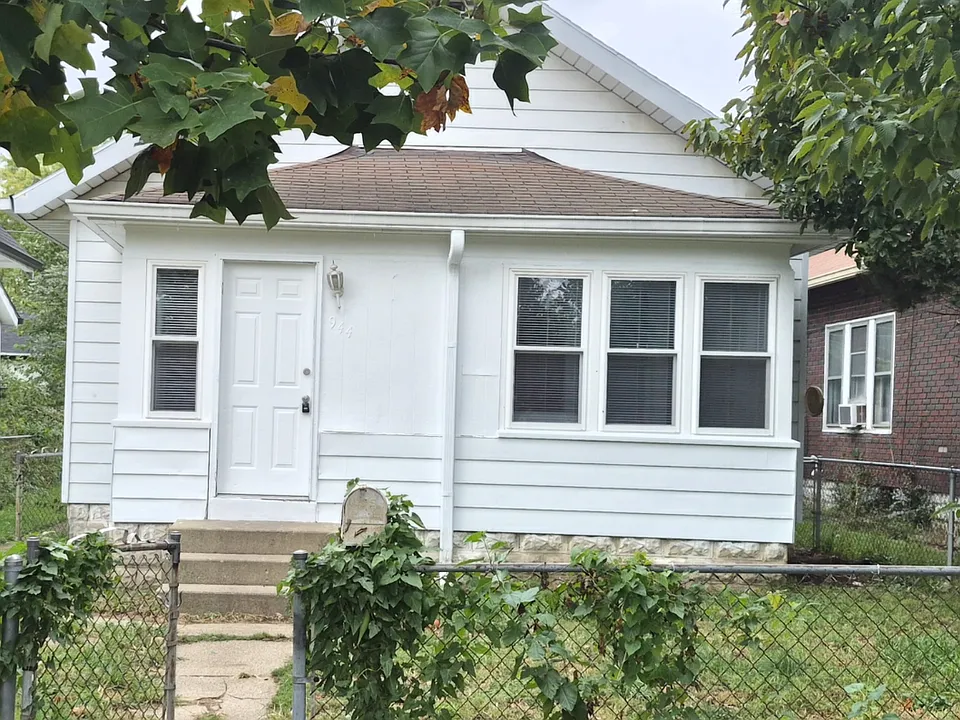 944 N Luett Ave