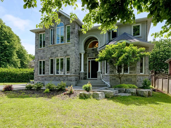 81 Kenwoods Cir, Kingston, ON K7K 6Y2