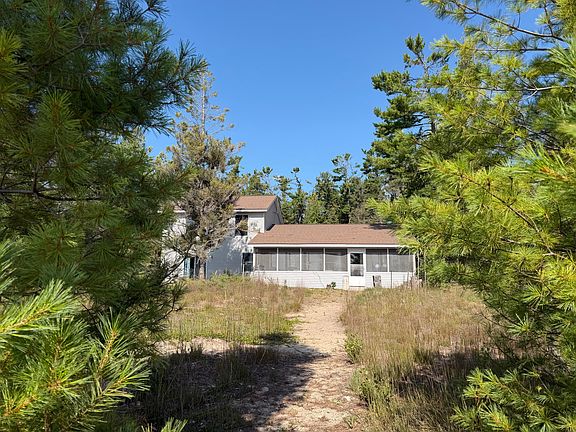 2nd image of 288 E Huron Dr