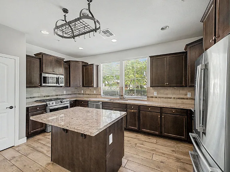 20515 W Maiden Ln — Photo 13