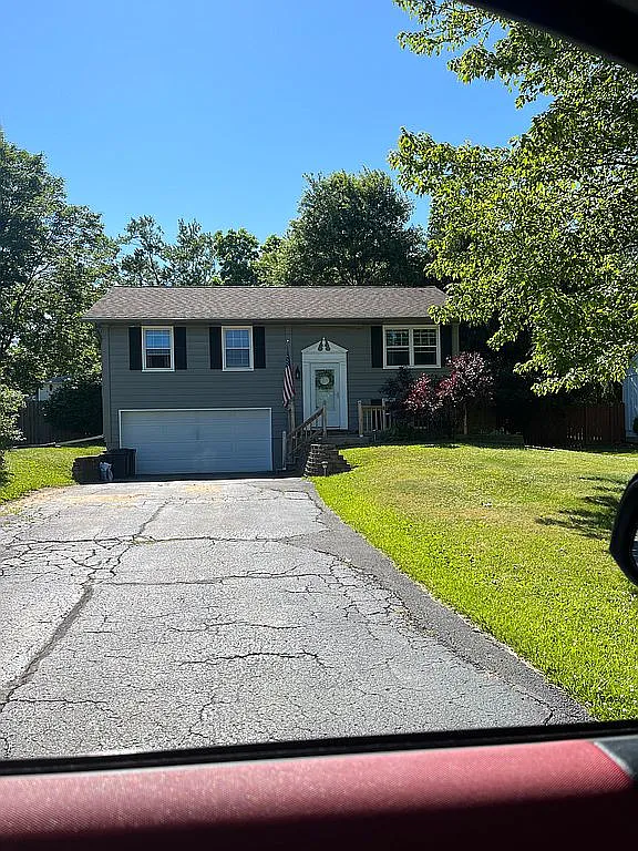 3604 Demura Dr SE photo 1