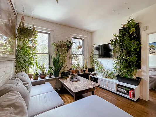 Rented by The Downtown LLC | media 39