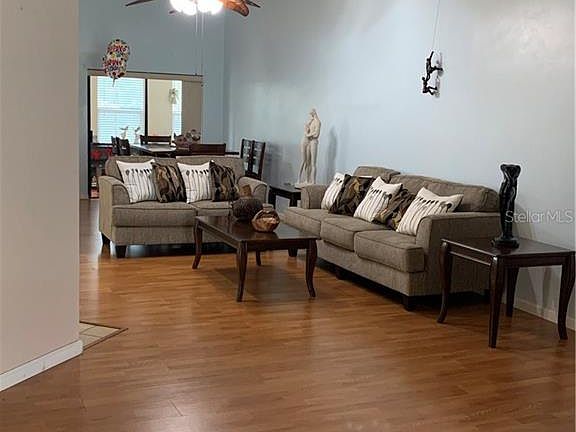 4th image of 4214 Cloverleaf Pl