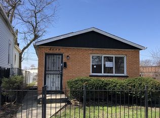 8536 S Givins Ct, Chicago, IL 60620