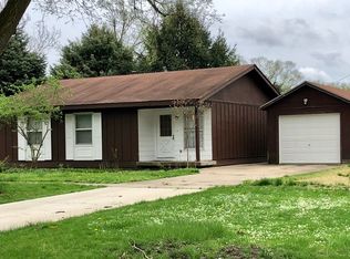 810 E Sangamon Ave, Rantoul, IL 61866