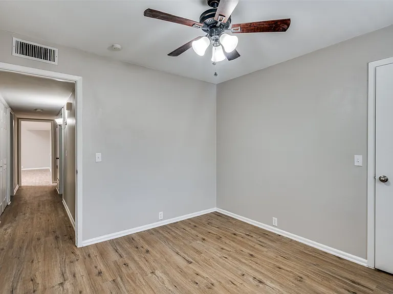 2925 Elsinor Dr — Photo 15