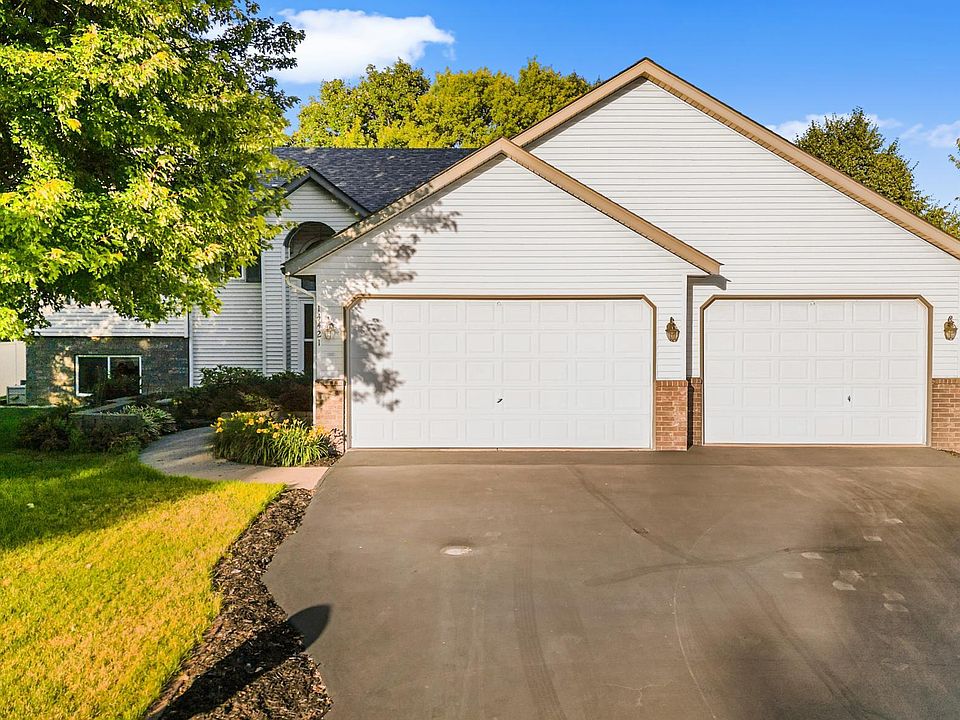 1st image of 14421 Raven Ct NE