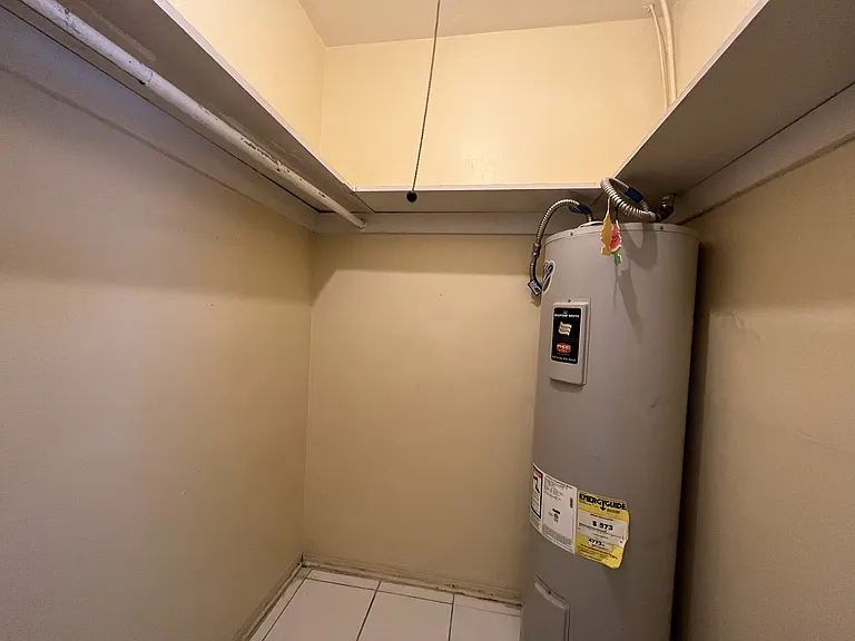 2303 Adams St #1 — Photo 11